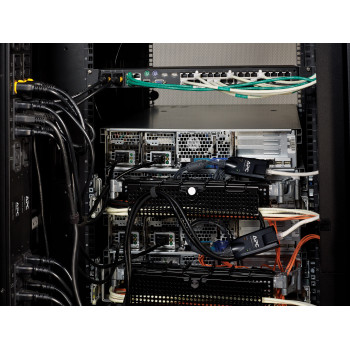 APC KVM 2G palvelinmoduuli, HDMI Virtual Medialla ja CAC:lla