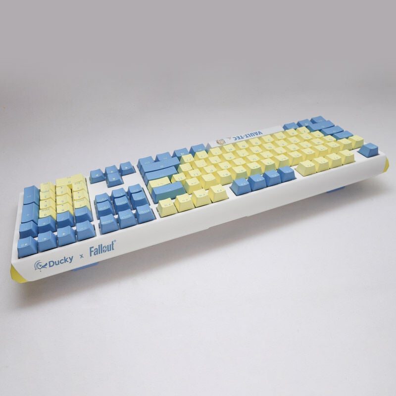 Ducky x Fallout Vault-Tec Limited Edition One 3 pelinäppäimistö - MX-Red (ANSI, US)