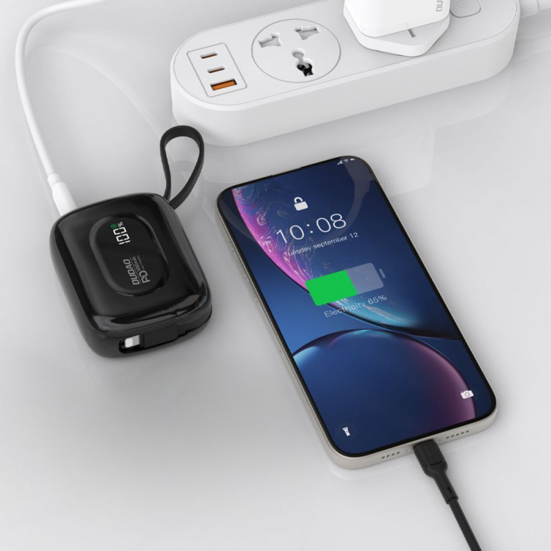 Dudao K32 varavirtalähde 22,5 W 10000 mAh integroidulla USB-C-/Lightning-kaapelilla – musta
