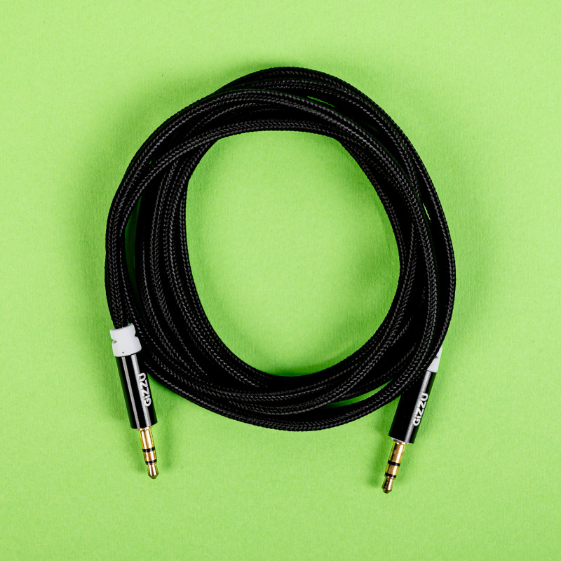 Gizzu 3,5 mm AUX-kaapeli 2 m – musta