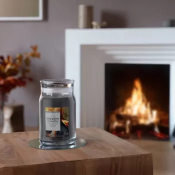 Yankee Candle Crackling Embers kynttilä, suuri