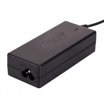 Akyga AK-ND-61 kannettavan tietokoneen laturi 19 V / 2,37 A, 45 W, 5,5 x 2,5 mm, 1,2 m, Toshiballe