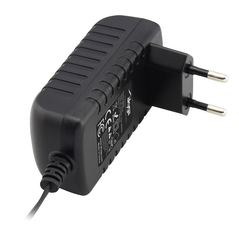 Yleislaturi Akyga AK-TB-06 5,0V / 2,5A 12,5W micro USB B 1,1m