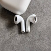 Apple AirPods 5 -nappikuulokkeet, valkoinen, MKFW4LL/A