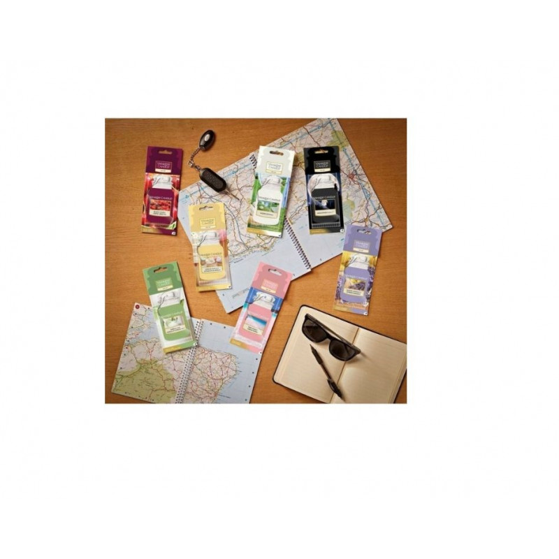 Yankee Candle Clean Cotton riippuva autoilmanraikastin