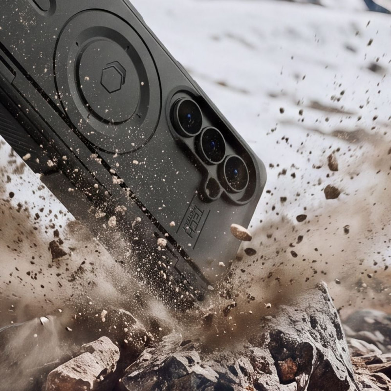 Tech-Protect Kevlar Pro MagSafe -suojakuori Samsung Galaxy Z Fold 8 Ultra -puhelimelle, musta