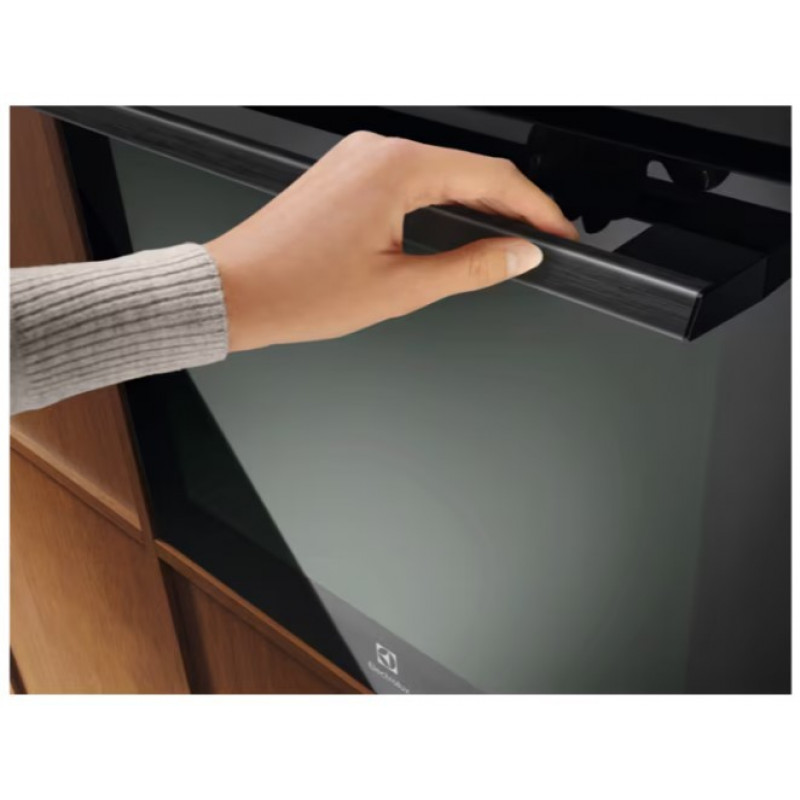 Electrolux LOX8P87WZ upotettava sähköuuni, 72 l, 3490 W, musta