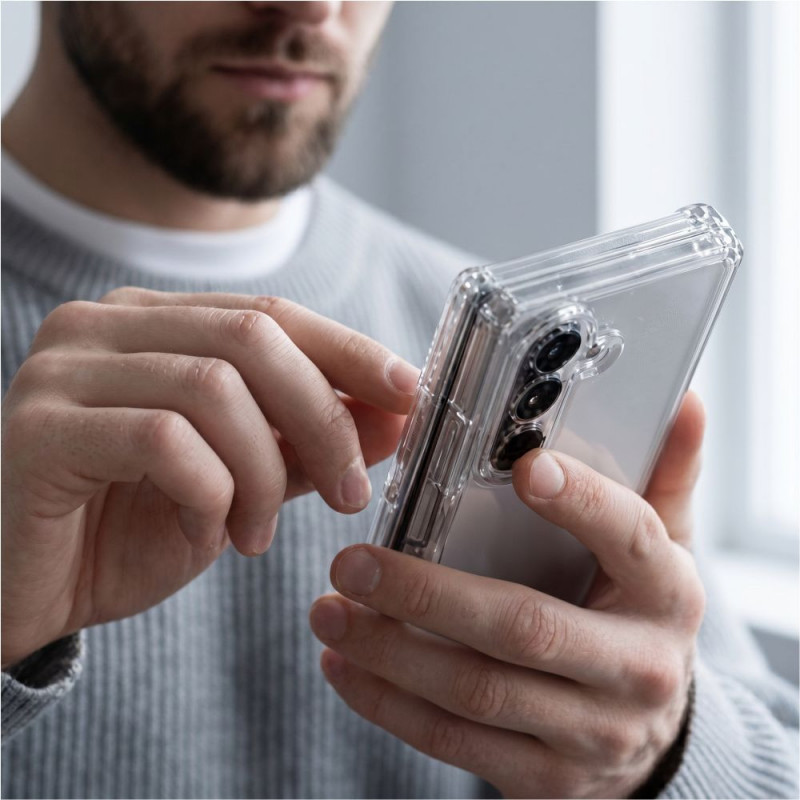 Tech-Protect FlexAir Hybrid -suojakuori Samsung Galaxy Z Fold 8 Ultra -puhelimelle, kirkas