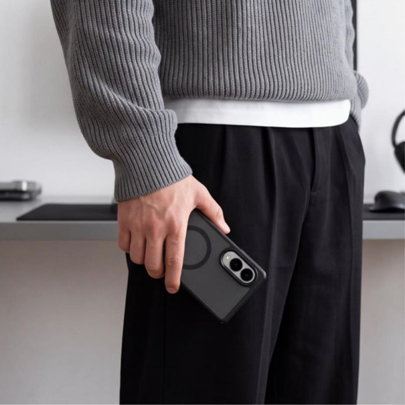 Tech-Protect Magmat MagSafe -kuori Samsung Galaxy Z Fold 8 -puhelimelle, mattamusta