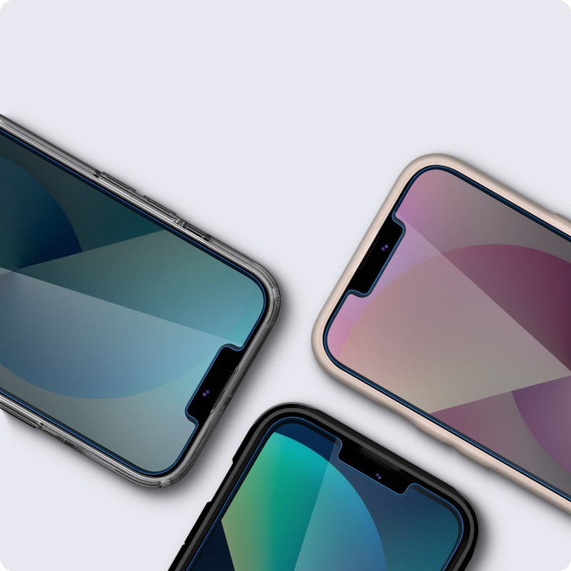 Spigen GLAS.tR EZ Fit karkaistu lasi Apple iPhone 13 / 13 Pro / 14 / 16e / 17e -laitteelle, kirkas