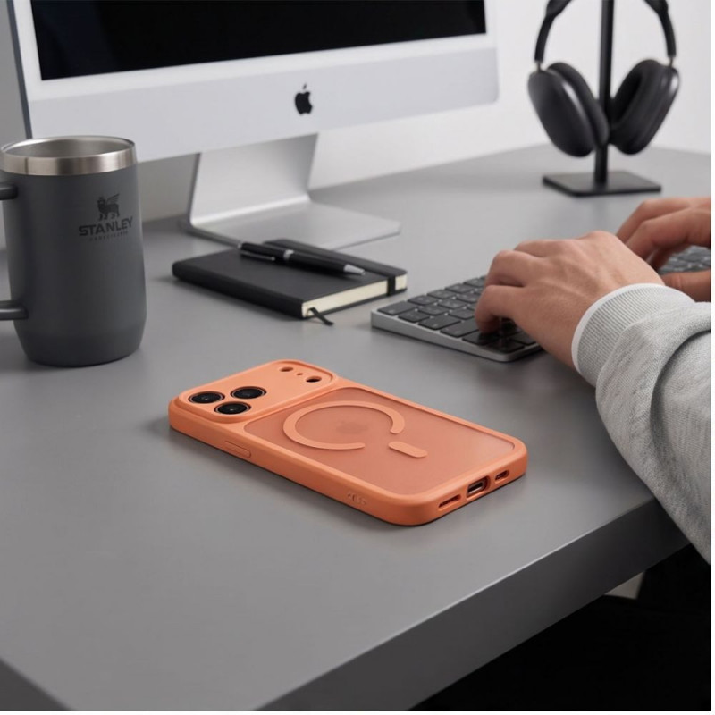 Tech-Protect BasicMag MagSafe -kuori Apple iPhone 17 Pro Max / 18 Pro Max -puhelimelle, matta Cosmic Orange