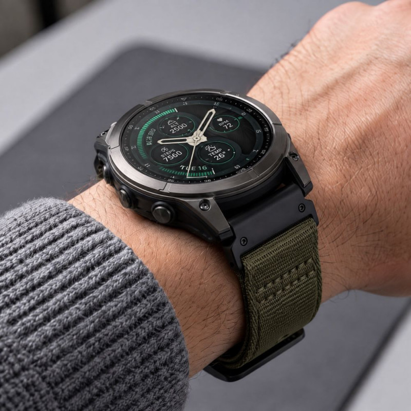 Tech-Protect Nylon Classic -kellonranneke Garmin Fenix 5X / 5X Plus / 6X / 6X Pro / 7X / 8 / 8 Pro / 9 / 9 Pro 47 mm, Military Green