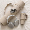 Tech-Protect Lamano -kotelo Apple AirPods Pro 3 -kuulokkeille karabiinilla, Nature Muse (musta ja beige)