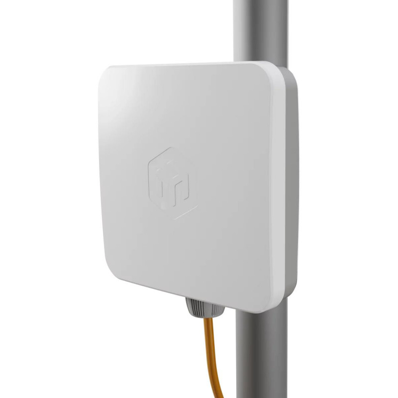 MikroTik SXTsq LTE4 Embedded Global LTE-reititin (EG25-G&SXTSQ)