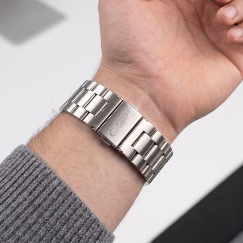 Tech-Protect Stainless ruostumattomasta teräksestä valmistettu ranneke malleille Apple Watch 8 / 9 / 10 / 11 / 12 / SE / Ultra (44 / 45 / 46 / 49 mm), hopea