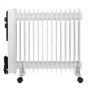 Adler AD 7819 öljypatteri, 2000W, 9 ripaletta, 3 lämpöasetusta, säädettävä termostaatti, ylikuumenemissuoja, integroidut rullat, valkoinen/harmaa