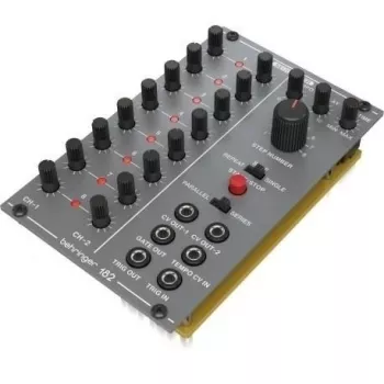 Behringer 182 Sequencer modulaarisen syntetisaattorin moduuli