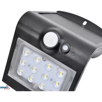 BEMKO TRINGO aurinko-LED-valonheitin 1,5W 220lm 4000K IP65 musta PIR-tunnistimella C83-SOT-001BL-PIR