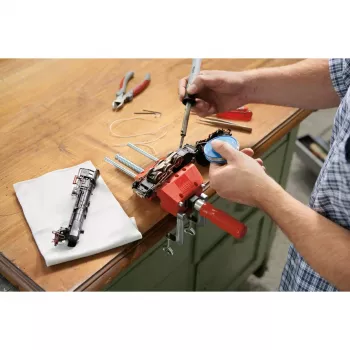 BESSEY S10-ST miniruuvipenkki S 10 ruuvipuristin, punainen, 100 mm avautuma, 50 mm ulottuma, 2 pöytäkiinnikkeellä