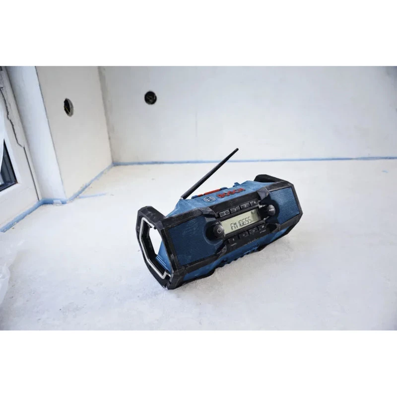 BOSCH HEAVY DUTY GPB18V-3C Professional Bluetooth FM-radio (sininen/musta, laite ilman akkua)