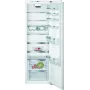 Bosch KIR81AFE0 kalusteisiin asennettava jääkaappi VitaFresh Plus -toiminnolla, 319L, energialuokka E