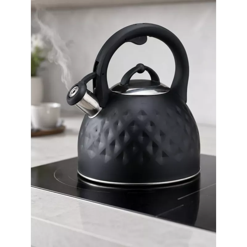 Brock MWK 002 BK La Cuisinette vedenkeitin 2,7L musta/ruostumaton teräs
