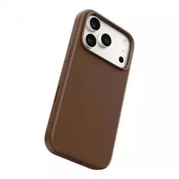 CARE by PanzerGlass Solo Veganes Leder Case ruskea MagSafe-yhteensopiva iPhone 17 Pro
