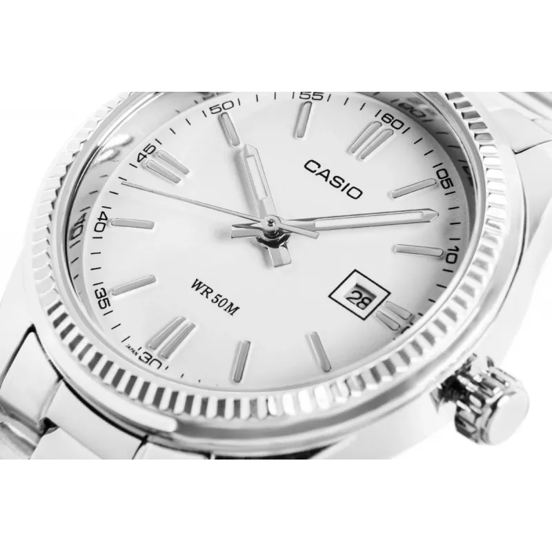 CASIO LTP1302PD7A1V unisex analoginen kvartsikello, hopea ruostumaton teräs, 34,5 x 30,2 x 8,7 mm