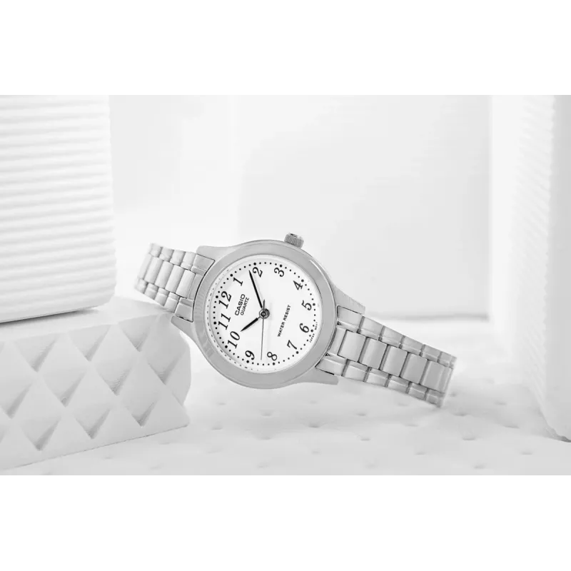 CASIO naisten analoginen kvartsikello LTP-1128A-7B 33 mm hopeinen kellotaulu ruostumaton teräs