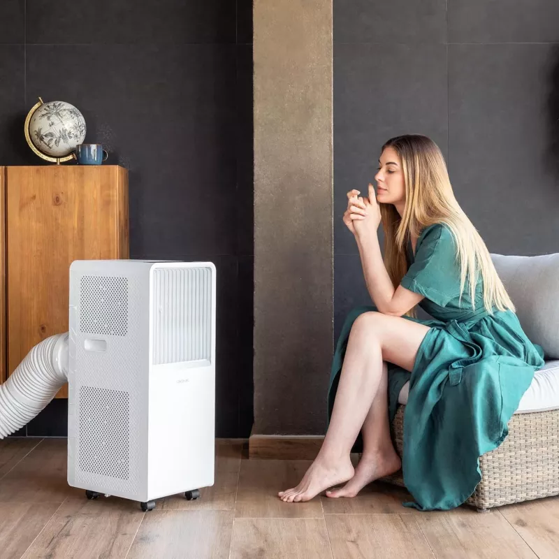 Cecotec ForceClima 7550 Style Connected -siirrettävä ilmastointilaite, 7 000 BTU/h, valkoinen, Wi-Fi, kaukosäädin