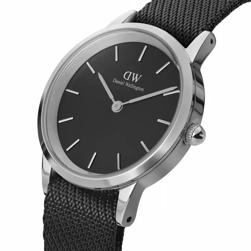 DANIEL WELLINGTON Classic miesten kello 40 mm ruusukulta ruostumaton teräs musta nahka