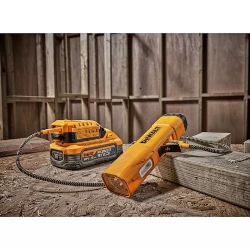 DEWALT BD-DCL183 LED-taskulamppu 1 300 lumenia, IPX4 roiskevesisuojattu, lentokonealumiini, musta