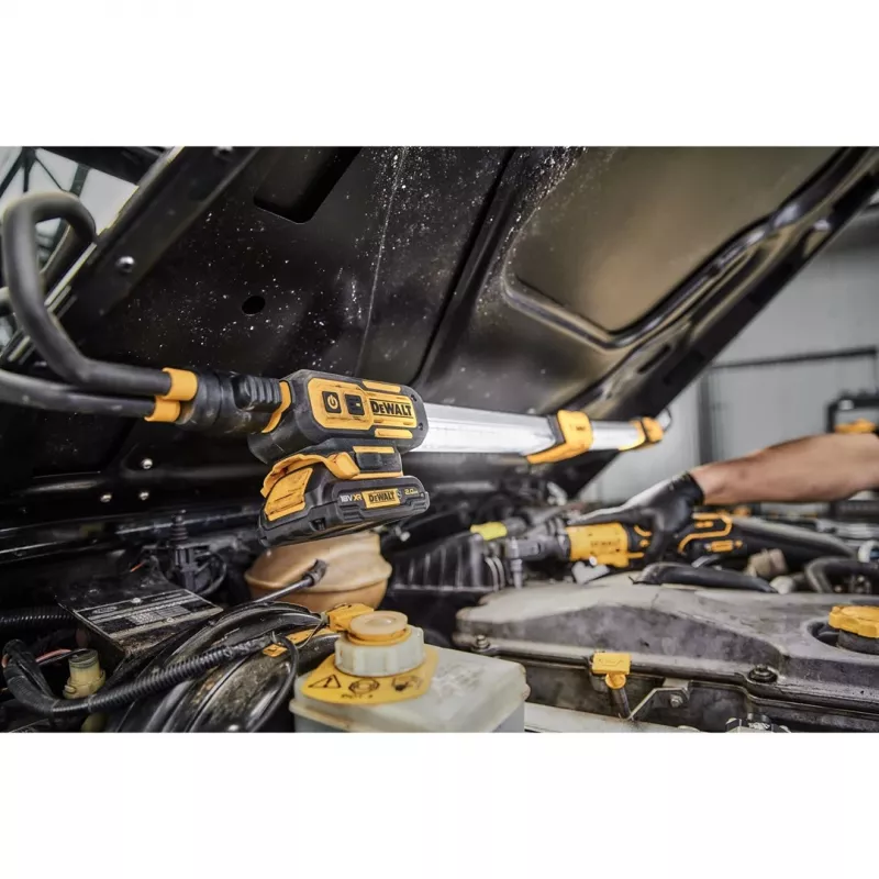 DEWALT DCL045 18V XR akku-LED-työvalo (laite ilman akkua)
