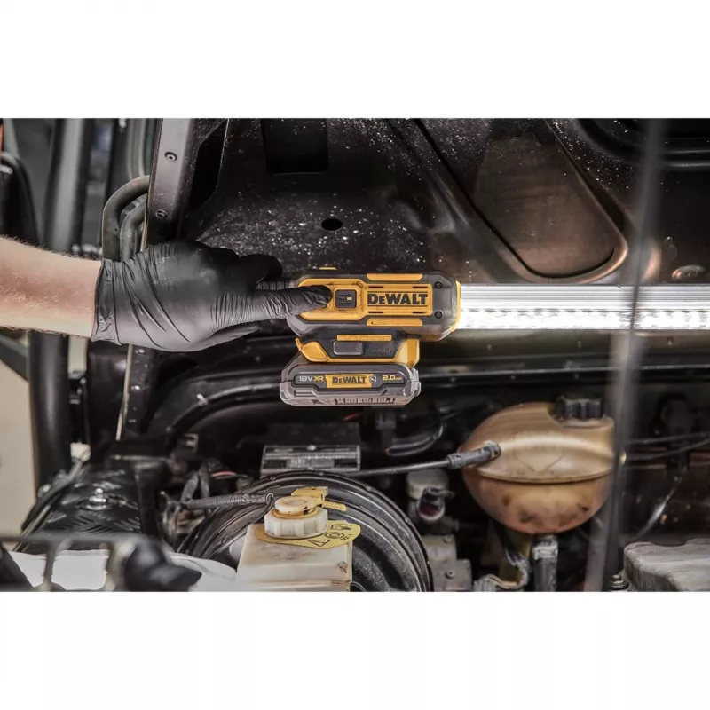DEWALT DCL045 18V XR akku-LED-työvalo (laite ilman akkua)