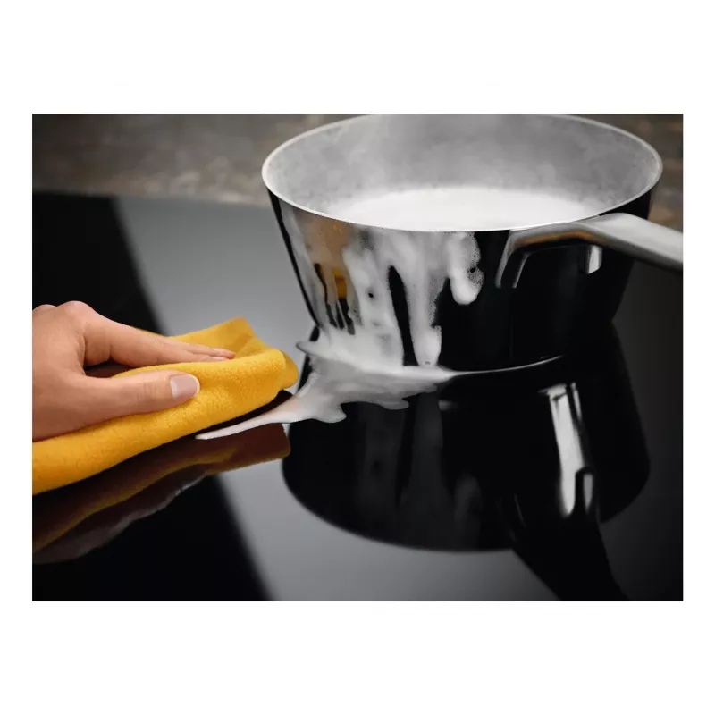 Electrolux EIV64453 musta kalusteisiin asennettava induktioliesi 60 cm 4 aluetta