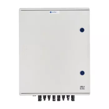 EMITER kytkentäkeskus DC/AC hermeettinen IP66 EMITTER DC-ylijännitesuojalla Dehn 1000V tyyppi 2, 6 x PV-string, 6 x MPPT // AC Dehn tyyppi 2, 100A 3-vaiheinen, FR 100A, vaihesignalisointi + pistorasia