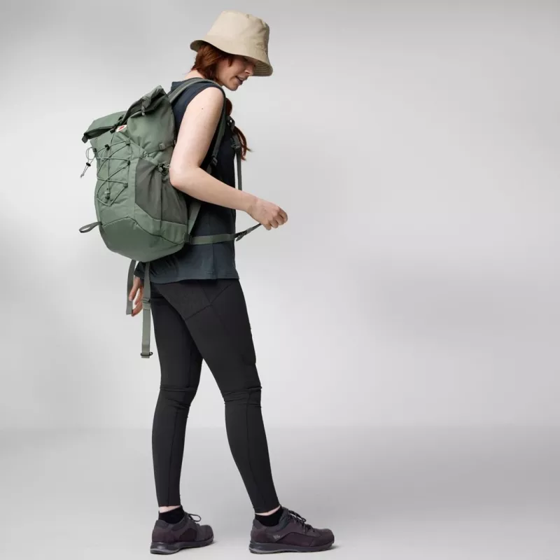 Fjällräven Abisko Hike Foldsack reppu - musta