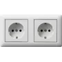 GIRA 479304 SCHUKO 2-osainen esijohdotettu pistorasia ja kehys, puhtaanvalkoinen