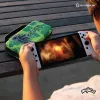 Hyperkin M07541-MTCN kova kotelo, vihreä, monivärinen, PEVA, Nintendo Switch Lite -konsolille, iskunkestävä, vedenpitävä, kantolaukku