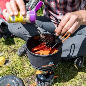 Jetboil 1,5L keraaminen keittokattila - retkikeittokattila FluxRingillä, kovaanodisoidulla alumiinilla, tarttumattomalla pinnoitteella, taitettavilla kahvoilla
