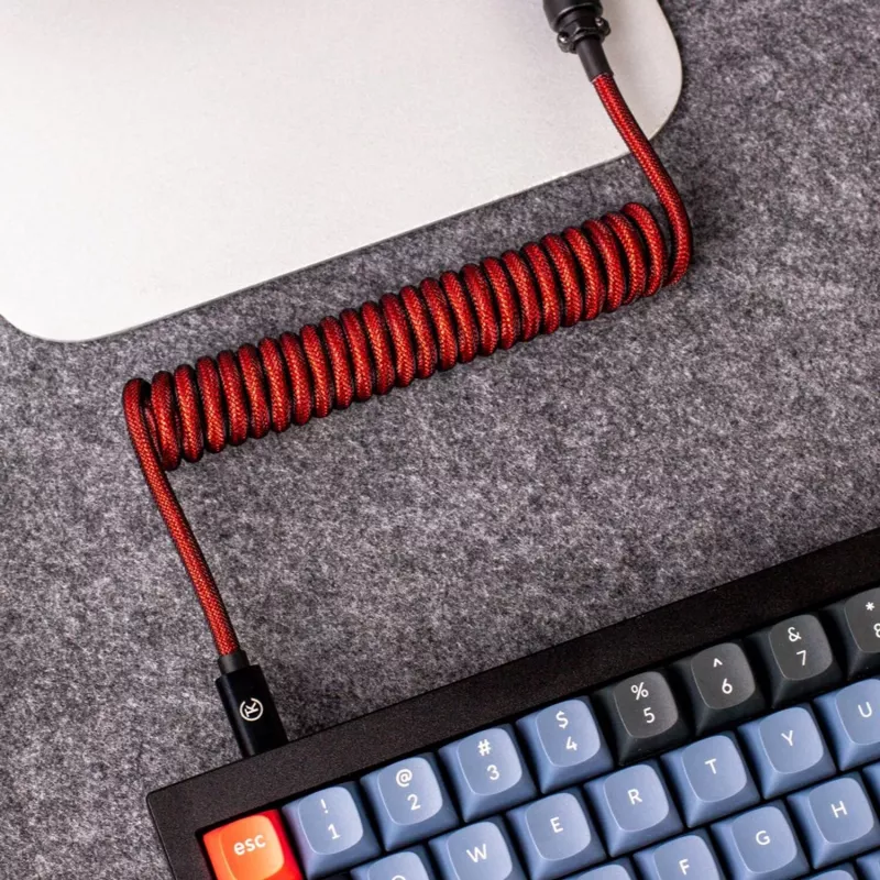 Keychron Coiled Aviator -kaapeli - punainen (USB-A - USB-C, 2m, irrotettava GX12)