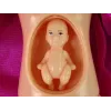 LEAN TOYS raskaana oleva vauvanukke pitkillä hiuksilla ja tarvikkeilla