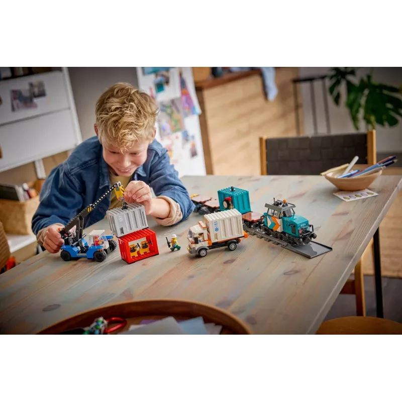 LEGO City 60509 sataman rahtijuna nosturilla ja kuorma-autolla