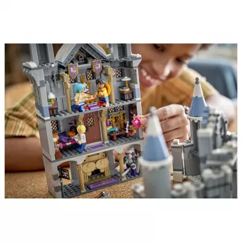 LEGO One Piece 75645 Battle at Drum Castle rakennussarja (1250 osaa, 7 minifiguuria)