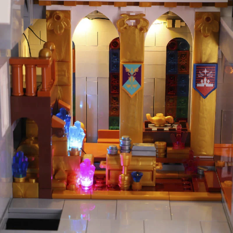 Lumibricks Schatzkammer des Königsschlosses rakennussarja LED-valoilla (985 osaa)