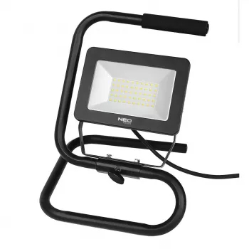 NEO TOOLS 99-063 20W COB LED akkutyövalaisin 1800lm IP65 varavirtalähteellä