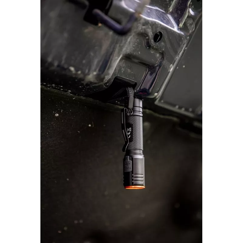 NEO TOOLS USB C 2000 lm CHN LED akkukäyttöinen taskulamppu