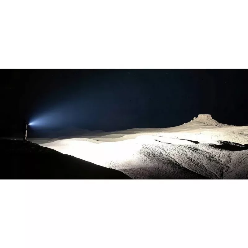 OLIGHT Marauder Mini 2 musta taskulamppu 11000 lumenia