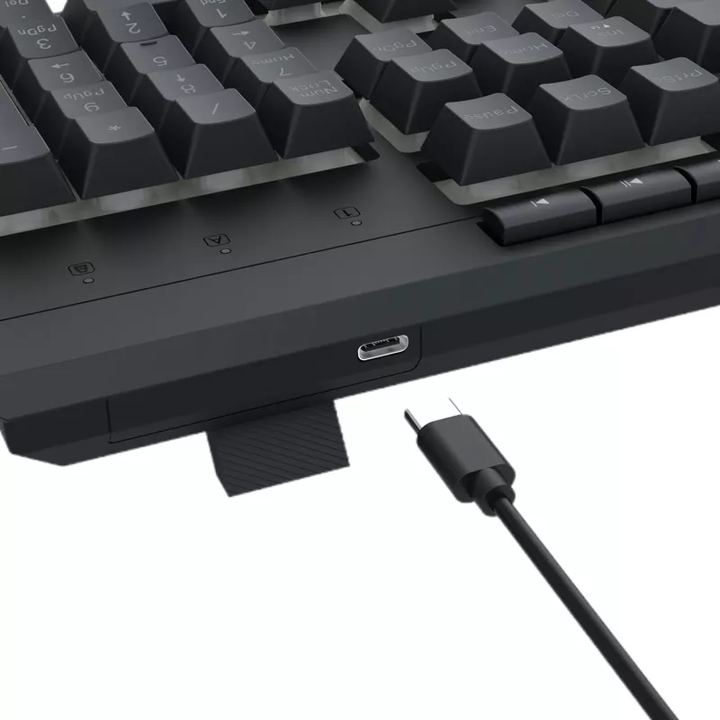Redragon S151 RGB -pelinäppäimistö- ja hiiriyhdistelmä - musta