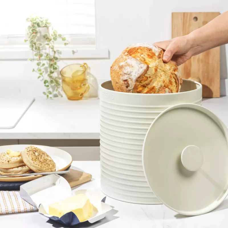 Russell Hobbs RH03269CEU7 uurrettu leipälaatikko, kerma